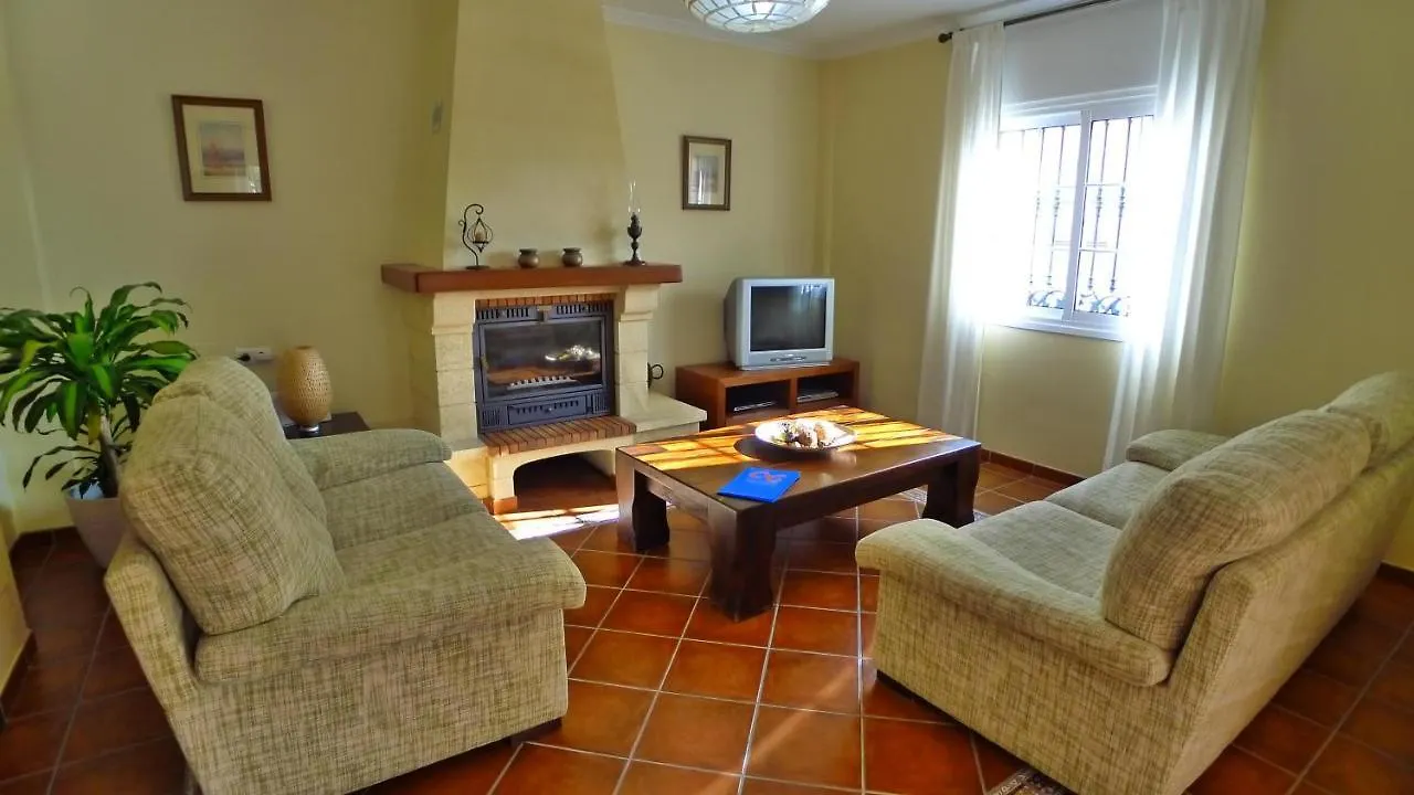 R1044 - Villa Karina Nerja Spanien